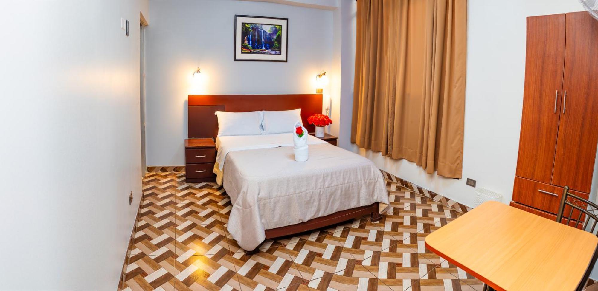 Hotel Mayros Satipo Eksteriør billede