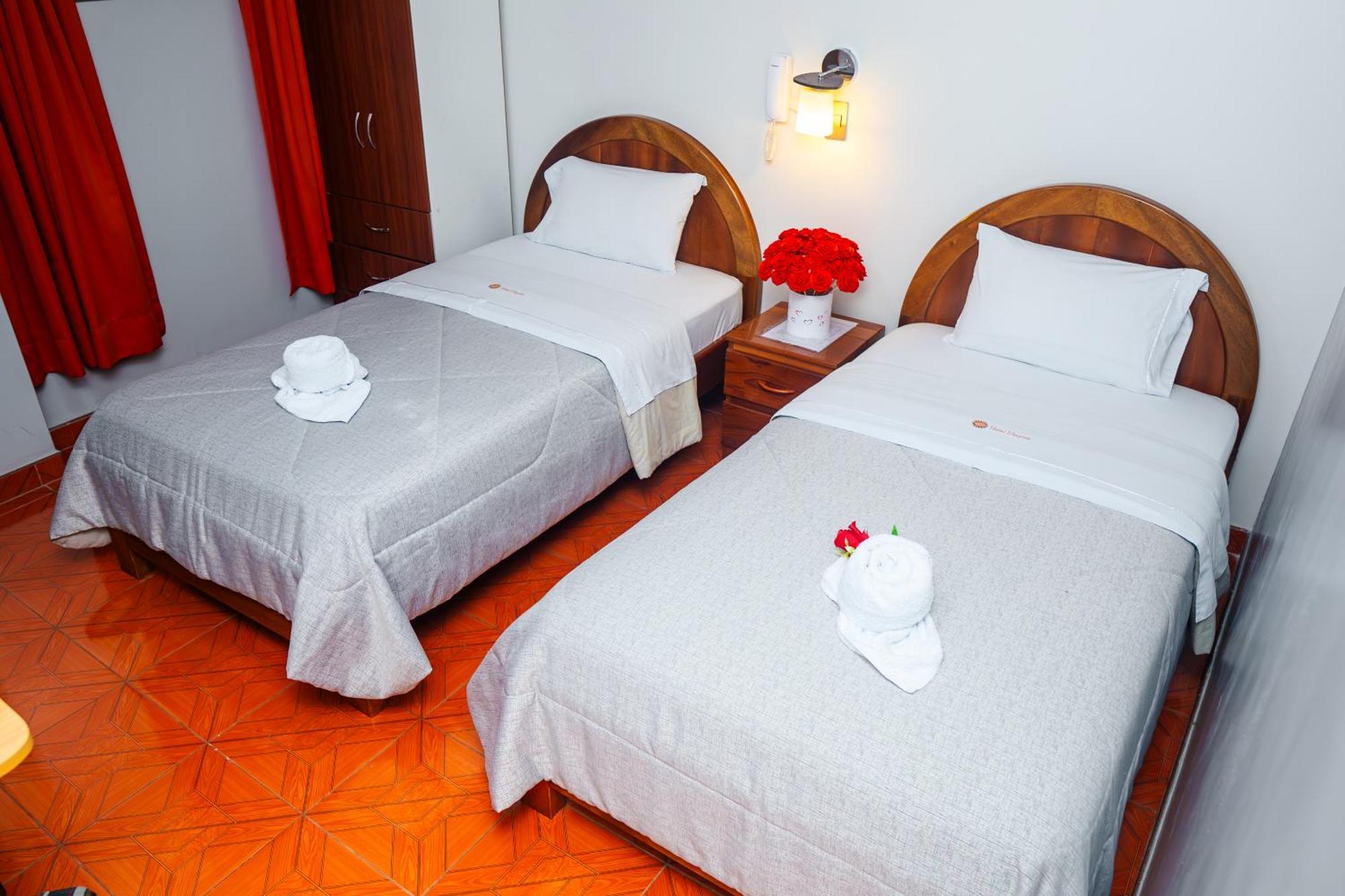 Hotel Mayros Satipo Eksteriør billede